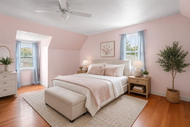 39 Pleasant St, Holyoke, MA 01040