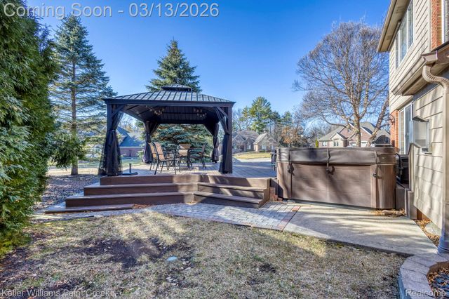 1628 Royal Birkdale Drive W, Oxford Charter Township, MI 48371