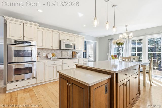 1628 Royal Birkdale Drive W, Oxford Charter Township, MI 48371