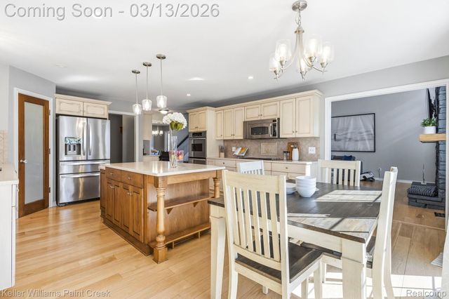 1628 Royal Birkdale Drive W, Oxford Charter Township, MI 48371