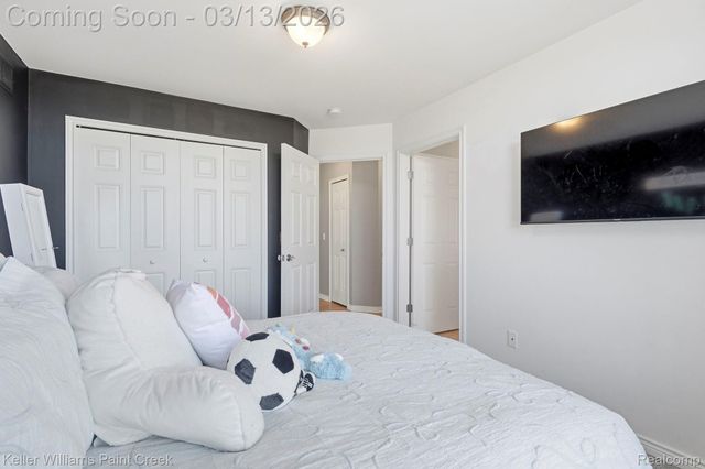 1628 Royal Birkdale Drive W, Oxford Charter Township, MI 48371