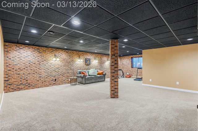 1628 Royal Birkdale Drive W, Oxford Charter Township, MI 48371