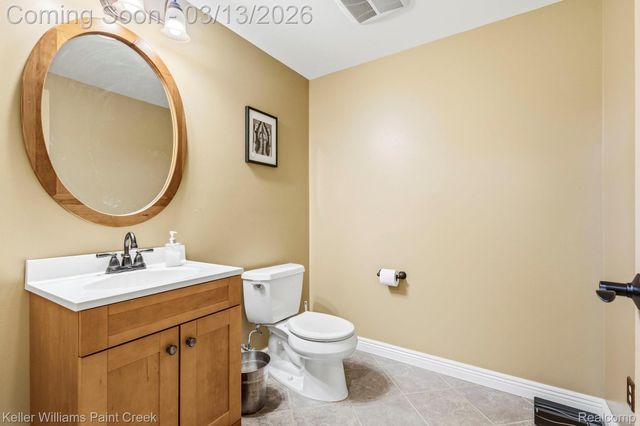 1628 Royal Birkdale Drive W, Oxford Charter Township, MI 48371