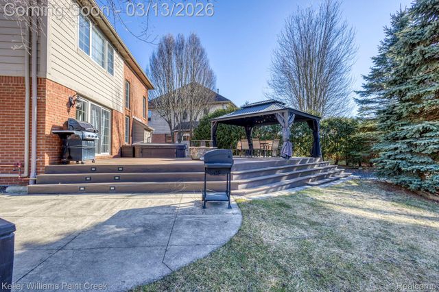 1628 Royal Birkdale Drive W, Oxford Charter Township, MI 48371