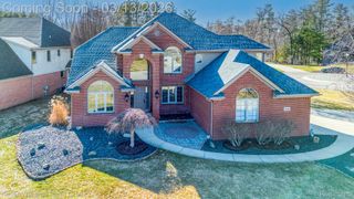 1628 Royal Birkdale Drive W, Oxford Charter Township, MI 48371