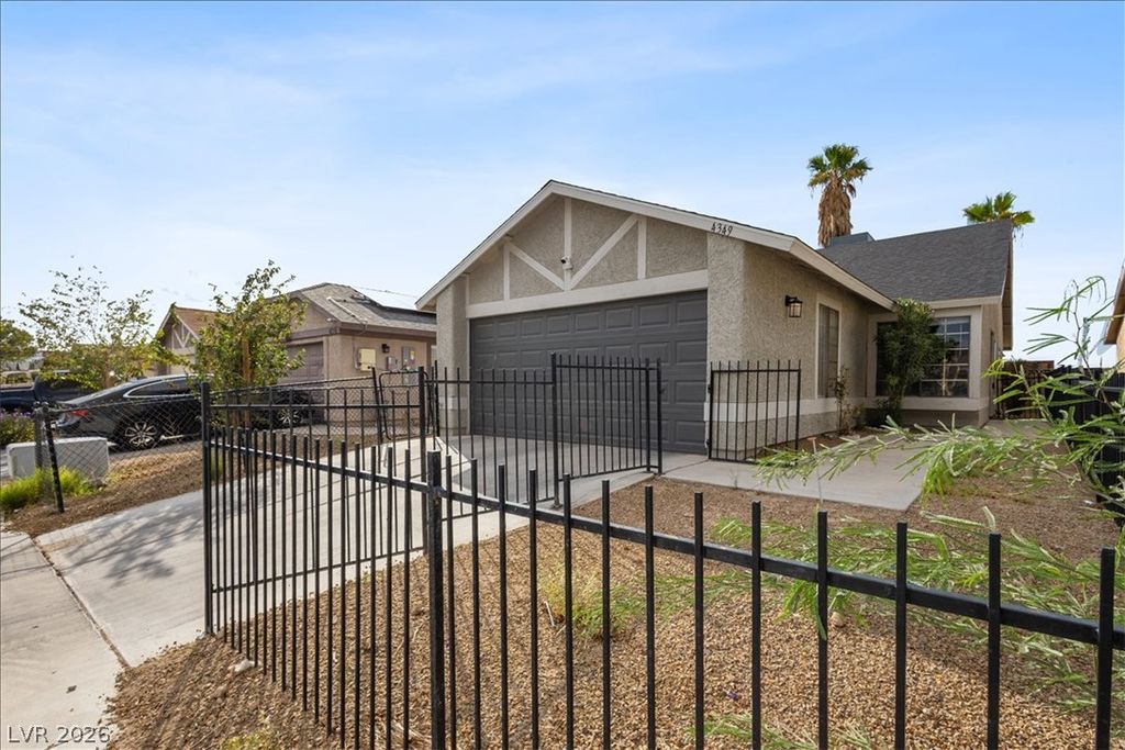 4349 Faberge Avenue, Las Vegas, NV 89115 — exterior