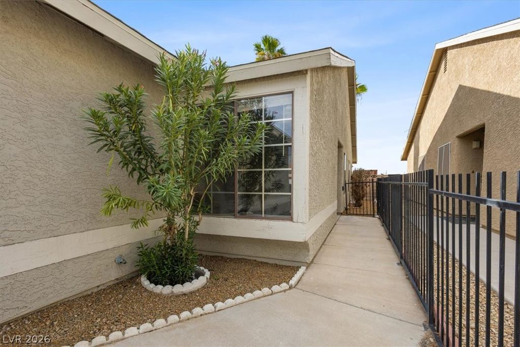 4349 Faberge Avenue, Las Vegas, NV 89115 — photo 2