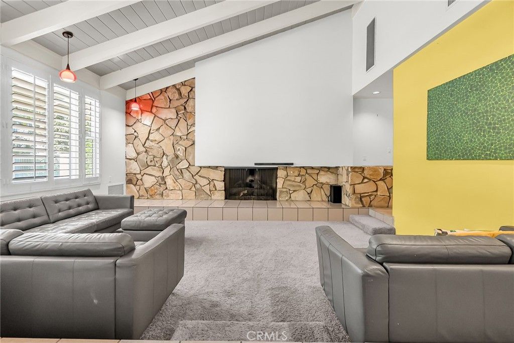 Image 15 of property listing at 2110 Hathaway, Riverside, CA 92506