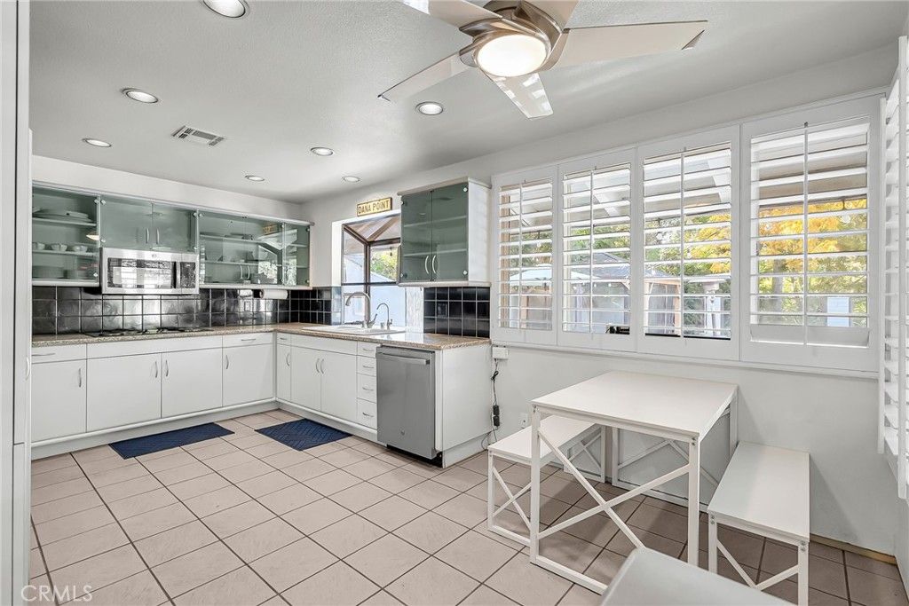 Image 21 of property listing at 2110 Hathaway, Riverside, CA 92506