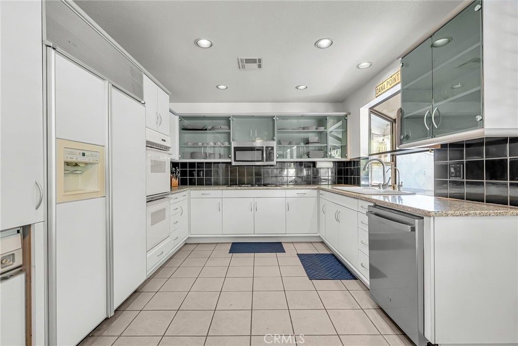 Image 22 of property listing at 2110 Hathaway, Riverside, CA 92506