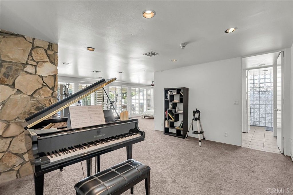 Image 26 of property listing at 2110 Hathaway, Riverside, CA 92506