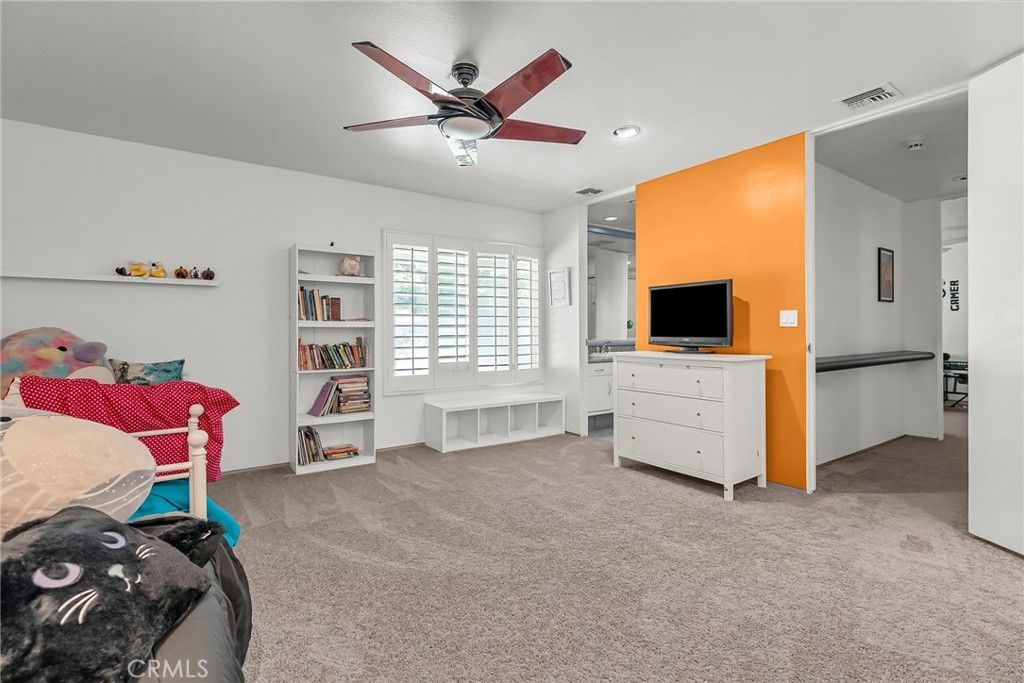 Image 36 of property listing at 2110 Hathaway, Riverside, CA 92506