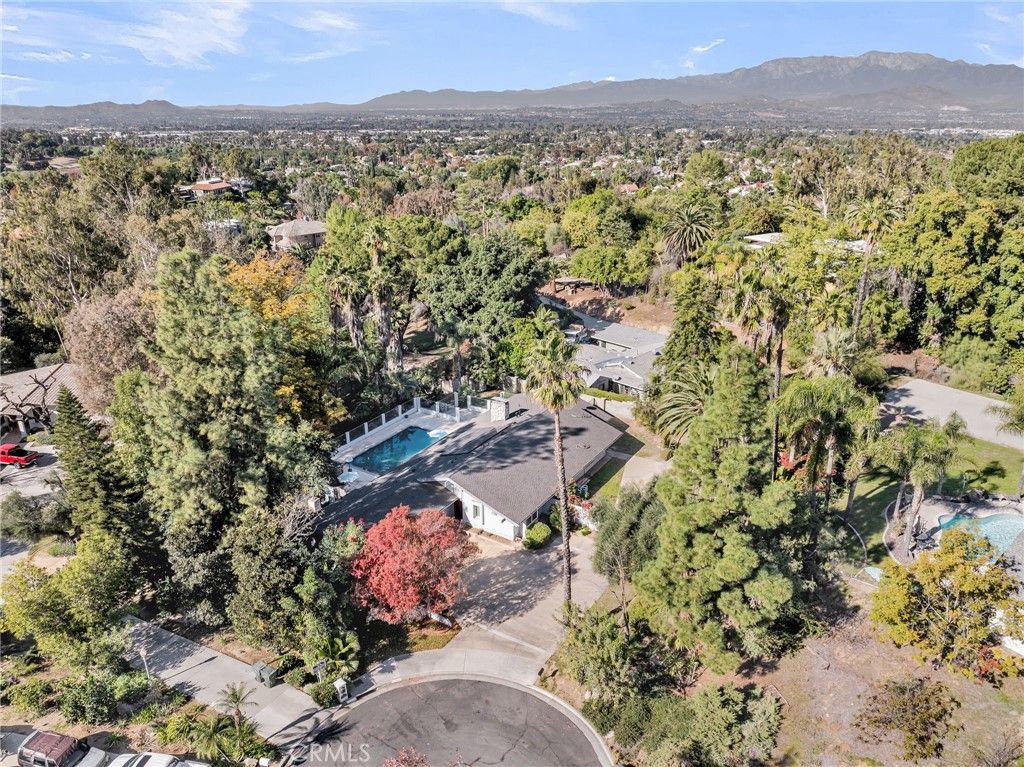 Image 47 of property listing at 2110 Hathaway, Riverside, CA 92506