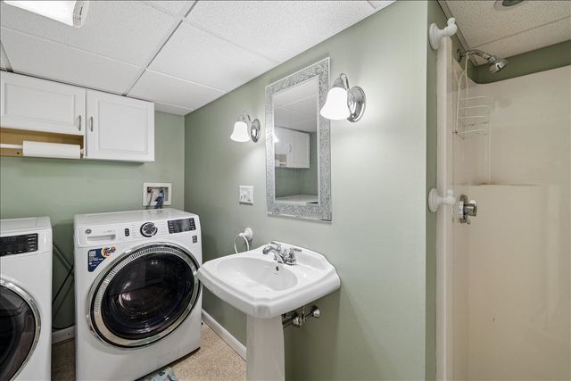 26 Bert Street, Hooksett, NH 03106