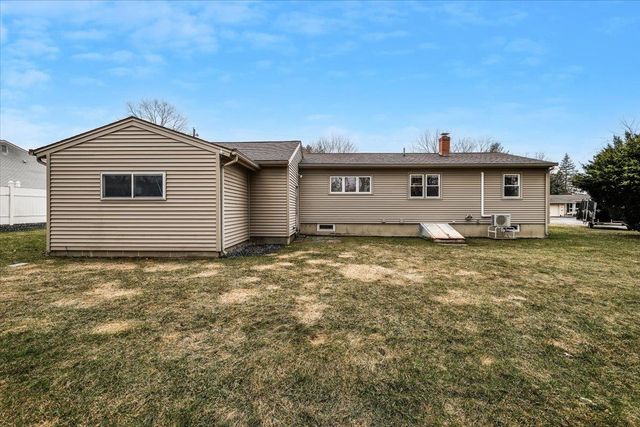 26 Bert Street, Hooksett, NH 03106