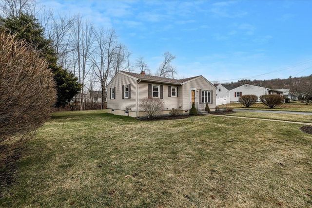 26 Bert Street, Hooksett, NH 03106