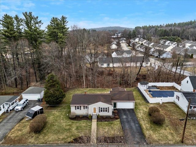 26 Bert Street, Hooksett, NH 03106