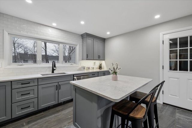 26 Bert Street, Hooksett, NH 03106