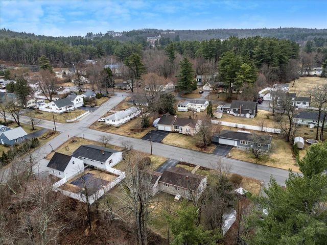 26 Bert Street, Hooksett, NH 03106