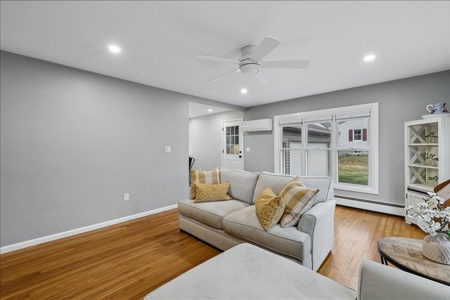 26 Bert Street, Hooksett, NH 03106