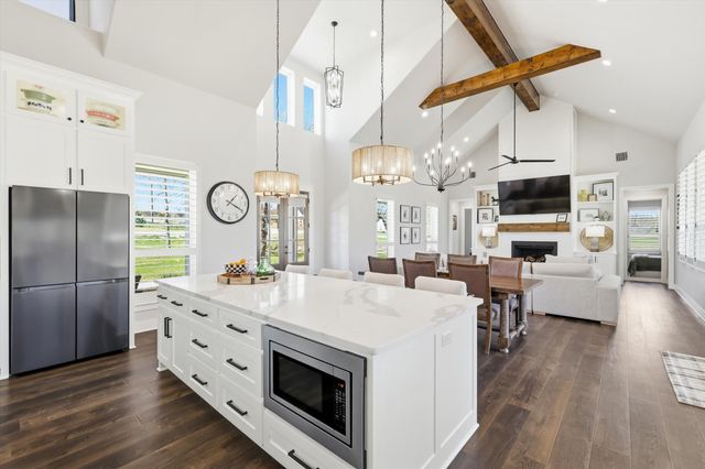 701 Glade Park Court, Azle, TX 76020