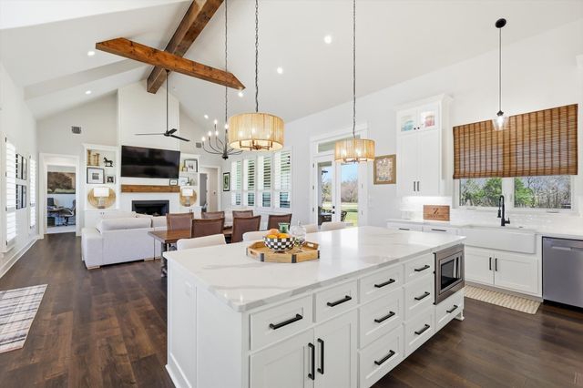 701 Glade Park Court, Azle, TX 76020