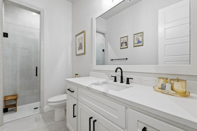 701 Glade Park Court, Azle, TX 76020