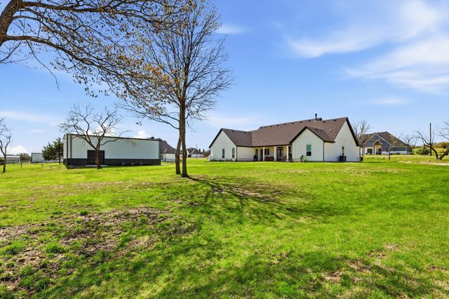 701 Glade Park Court, Azle, TX 76020