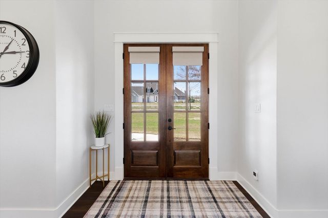 701 Glade Park Court, Azle, TX 76020