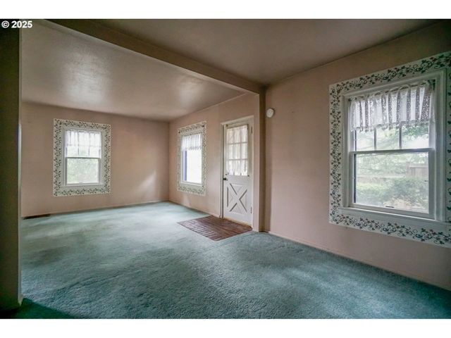 2620 CHAMBERS St, Eugene, OR 97405