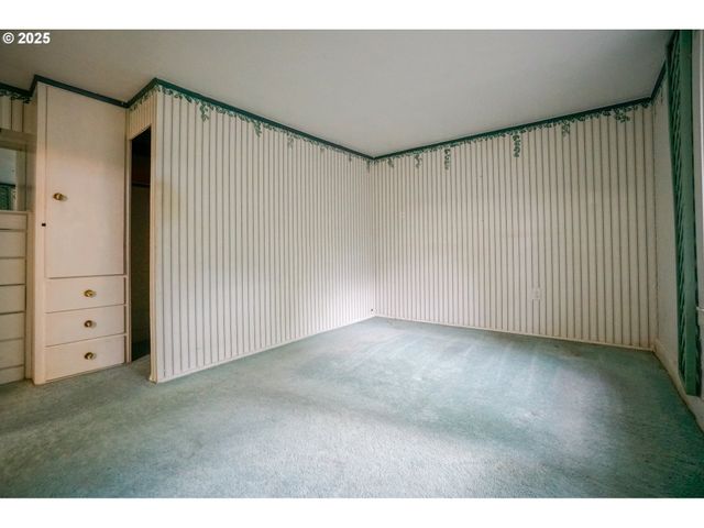 2620 CHAMBERS St, Eugene, OR 97405