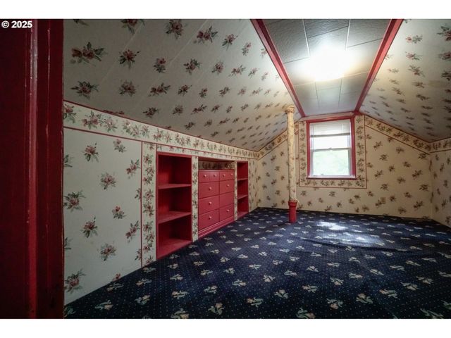 2620 CHAMBERS St, Eugene, OR 97405