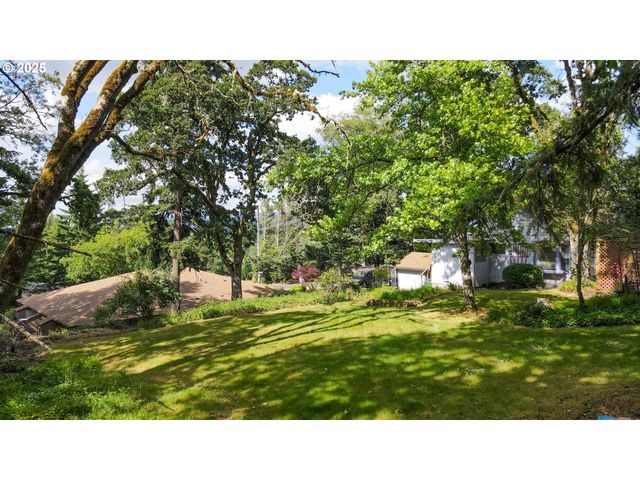 2620 CHAMBERS St, Eugene, OR 97405