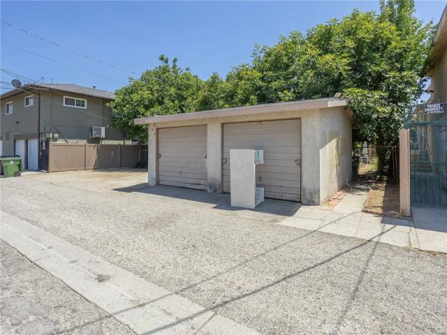 14301 Roscoe, Panorama City, CA 91402