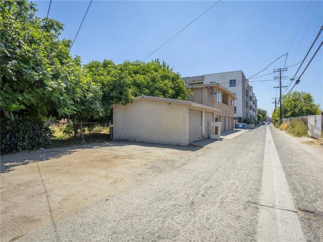 14301 Roscoe, Panorama City, CA 91402