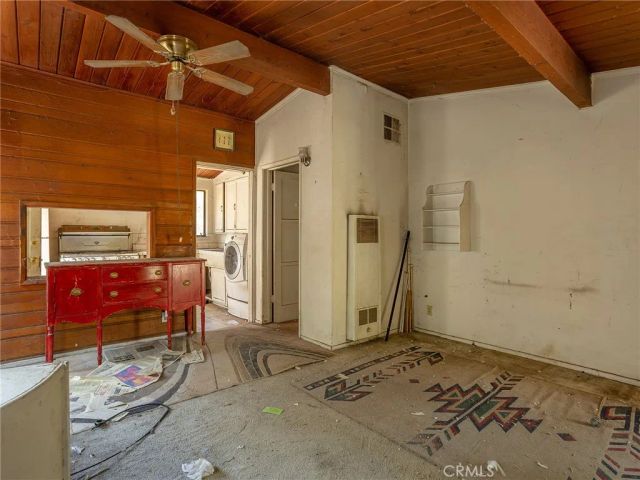 14301 Roscoe, Panorama City, CA 91402