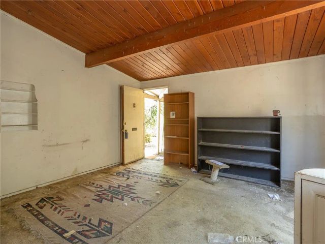 14301 Roscoe, Panorama City, CA 91402