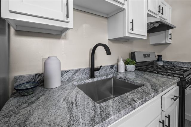 826 Walnut St, Edgewood, PA 15221