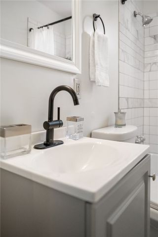 826 Walnut St, Edgewood, PA 15221