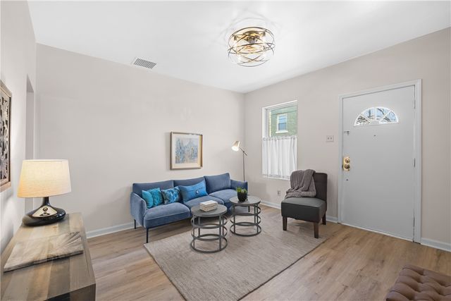 826 Walnut St, Edgewood, PA 15221