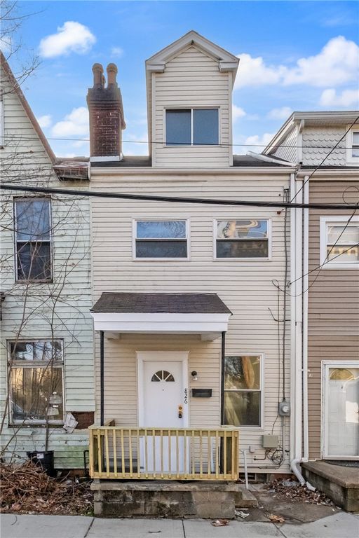 826 Walnut St, Edgewood, PA 15221