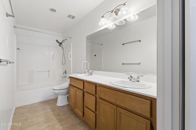 24136 Victoria Unit 29, Valencia, CA 91355