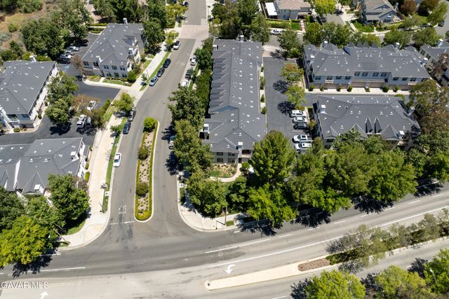 24136 Victoria Unit 29, Valencia, CA 91355