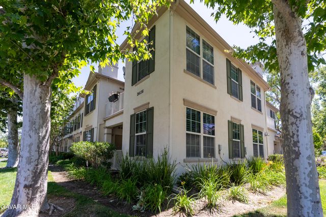 24136 Victoria Unit 29, Valencia, CA 91355