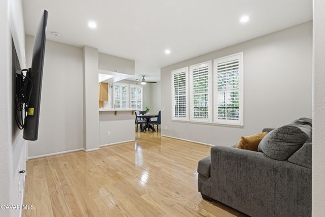 24136 Victoria Unit 29, Valencia, CA 91355