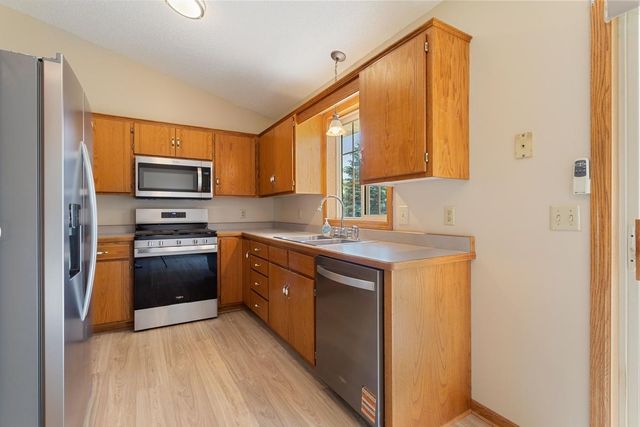 6247 Albert Lane, North Branch, MN 55056