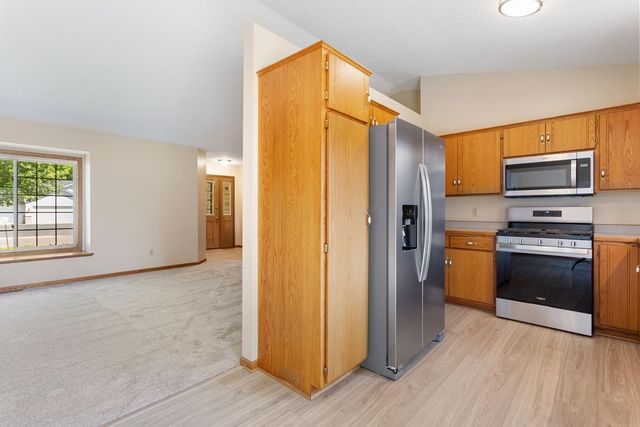 6247 Albert Lane, North Branch, MN 55056