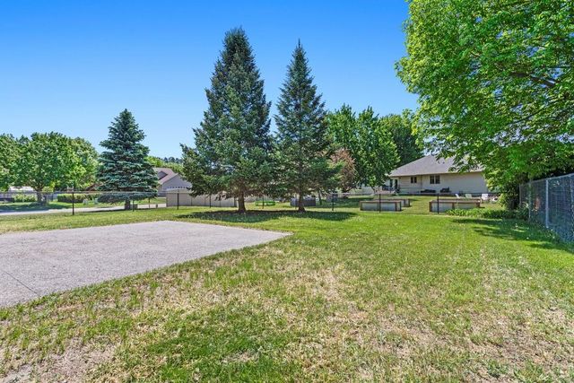 6247 Albert Lane, North Branch, MN 55056