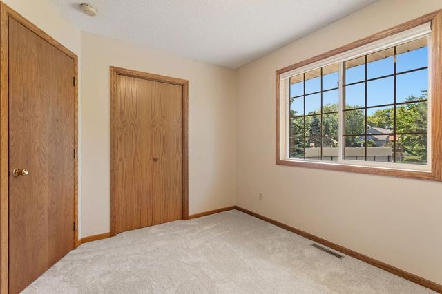 6247 Albert Lane, North Branch, MN 55056
