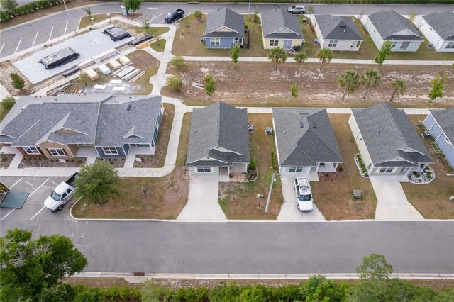 1360 COTTAGE CIRCLE, Tavares, FL 32778